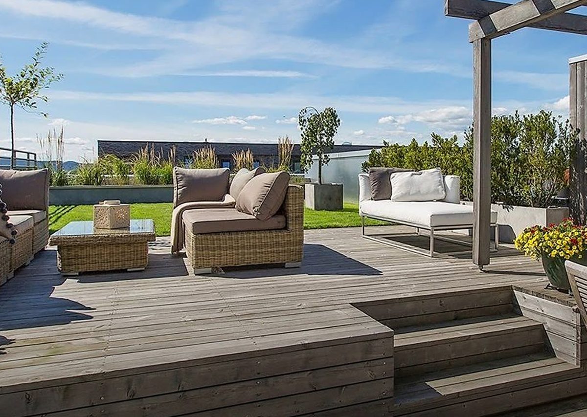 Roof terrace, Main Street apartments
